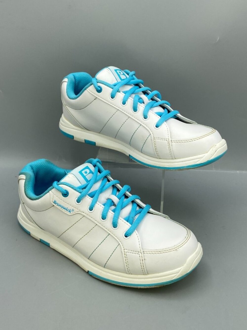 Brunswick Satin Womens Sneakers US 8.5 White Flex Slide Technology Bowling Shoes